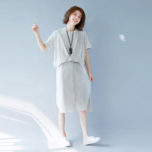 时尚女夏季宽松韩版潮流,2020年夏季女装宽松韩版。 时尚潮流 时尚女夏季宽松韩版潮流,2020年夏季女装宽松韩版。 时尚女夏季宽松韩版潮流,2020年夏季女装宽松韩版。 时尚潮流